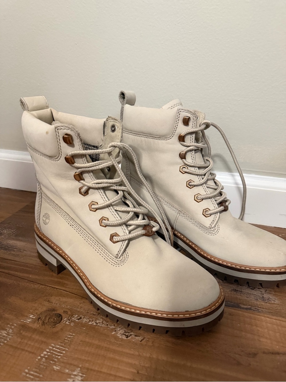Timberland Cream Leather Lace-Up Boots